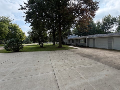 Tiny photo for 10083 Elizabeth Road, Bloomington, IL 61705 (MLS # 12763525)