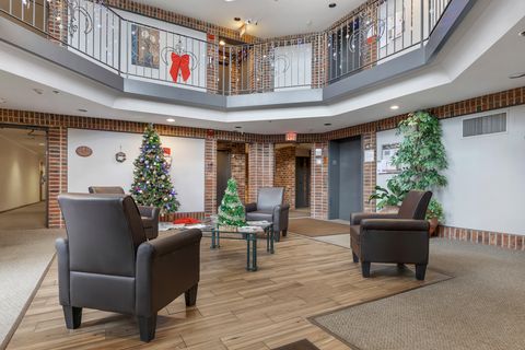 Tiny photo for 540 Biesterfield Road #B315, Elk Grove Village, IL 60007 (MLS # 12507098)