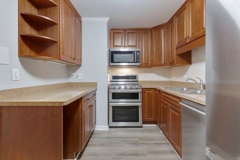 Tiny photo for 540 Biesterfield Road #B315, Elk Grove Village, IL 60007 (MLS # 12507098)