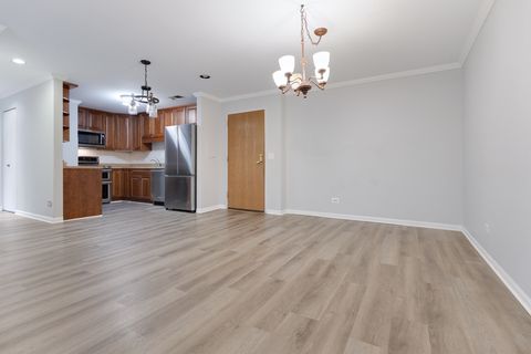 Tiny photo for 540 Biesterfield Road #B315, Elk Grove Village, IL 60007 (MLS # 12507098)