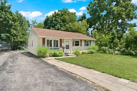 Single Family Residence in Mundelein IL 535 Prairie Avenue.jpg