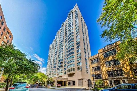 Photo of 720 W Gordon Terrace #5M, Chicago, IL 60613 (MLS # 12744565)