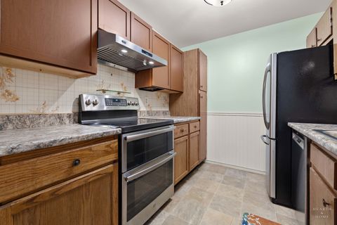 Tiny photo for 701 Garden Circle #3, Streamwood, IL 60107 (MLS # 12481167)