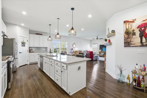 Tiny photo for 1851 Glenlake Court, New Lenox, IL 60451 (MLS # 12548592)