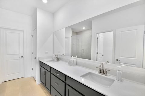 Tiny photo for 20 Harborside Way, Hawthorn Woods, IL 60047 (MLS # 12594334)