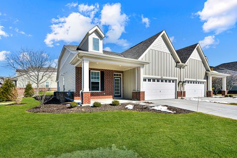 Tiny photo for 20 Harborside Way, Hawthorn Woods, IL 60047 (MLS # 12594334)