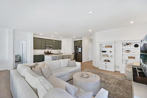 Tiny photo for 20 Harborside Way, Hawthorn Woods, IL 60047 (MLS # 12594334)