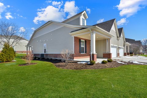 Tiny photo for 20 Harborside Way, Hawthorn Woods, IL 60047 (MLS # 12594334)