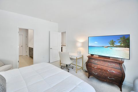 Tiny photo for 20 Harborside Way, Hawthorn Woods, IL 60047 (MLS # 12594334)