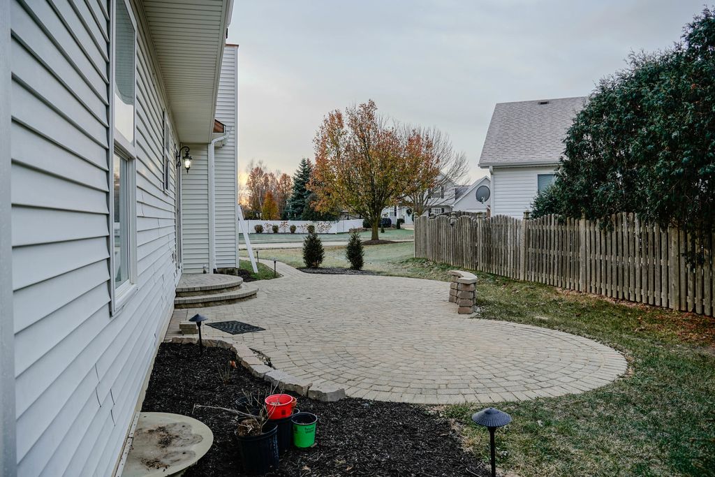 listing image 44
