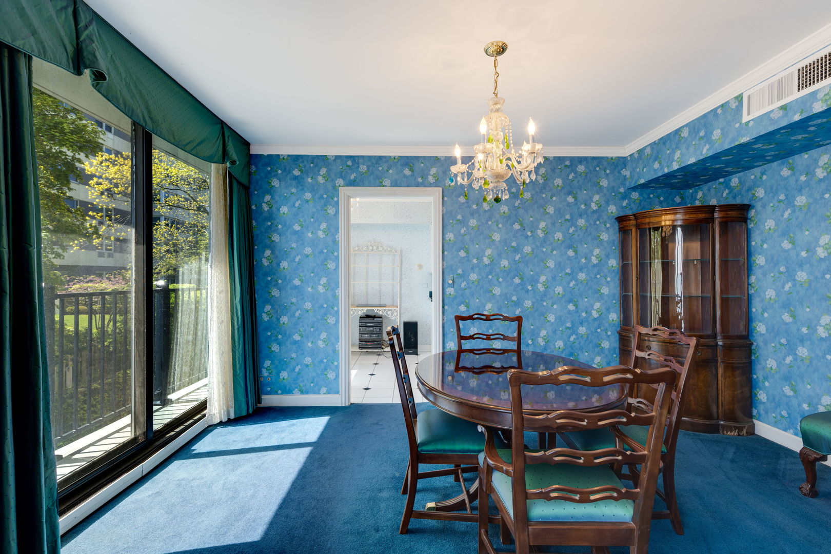 1420 Sheridan Road 3B
