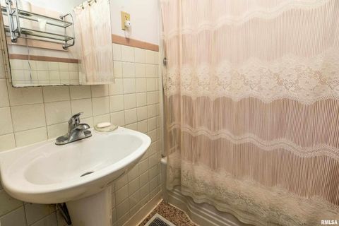 Tiny photo for 2320 McCord Street, Murphysboro, IL 62966 (MLS # EB460712)