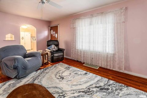 Tiny photo for 2320 McCord Street, Murphysboro, IL 62966 (MLS # EB460712)