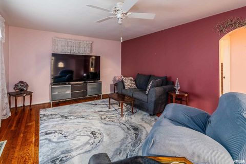 Tiny photo for 2320 McCord Street, Murphysboro, IL 62966 (MLS # EB460712)