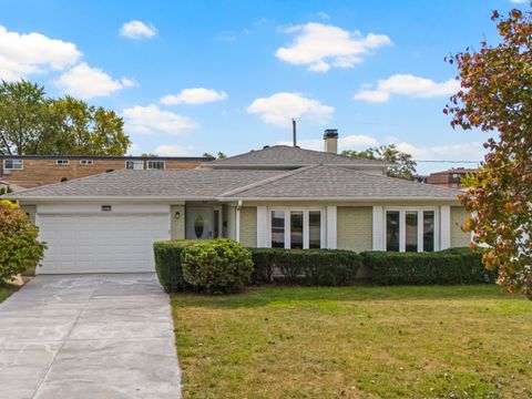 1813 W Pheasant Trail Mount Prospect IL 60056