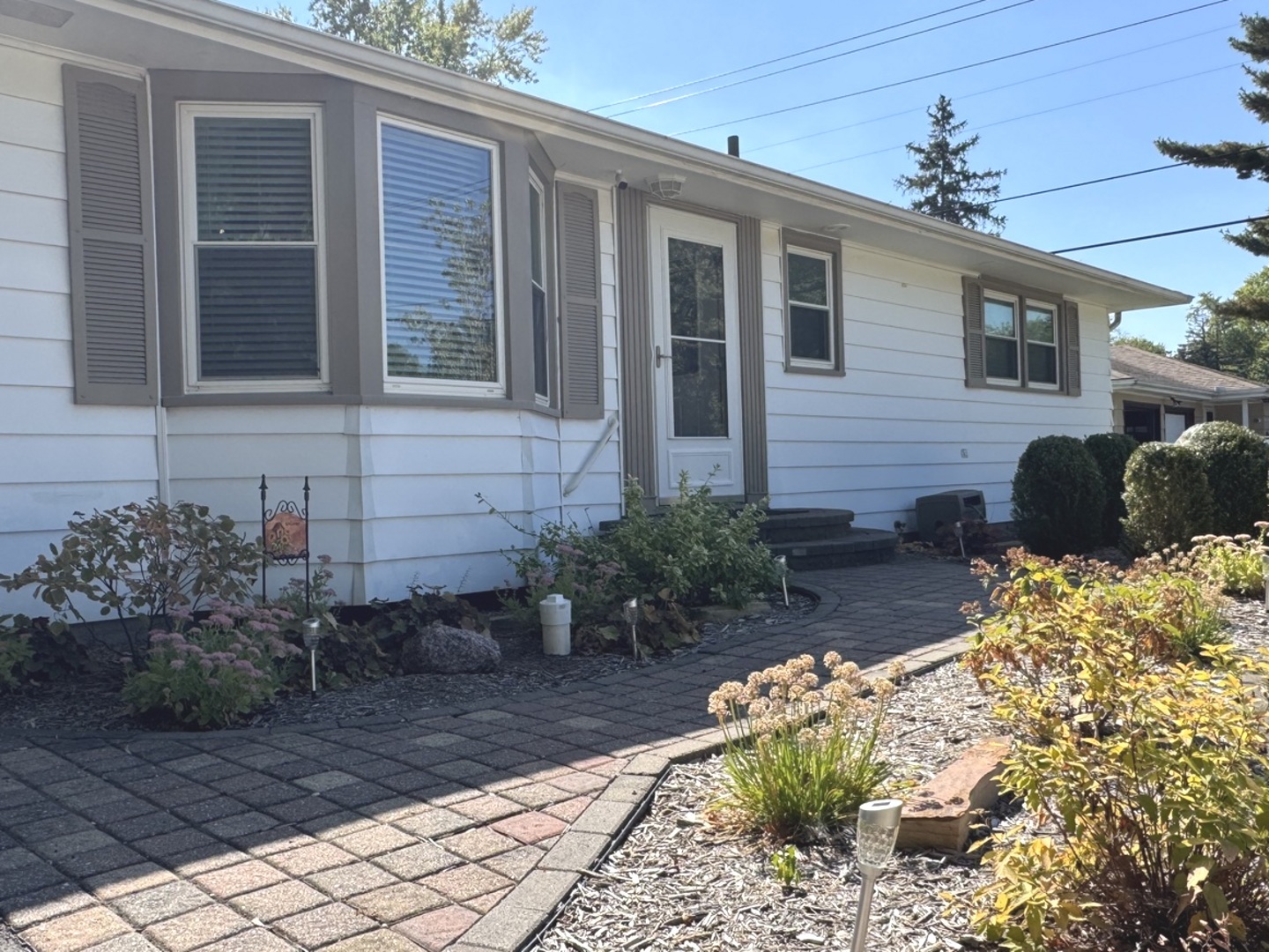 Kankakee, Illinois 60901, United States, 2 Bedrooms Bedrooms, ,1 BathroomBathrooms,Residential,Contingent,212762