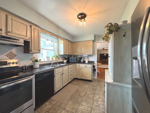 Tiny photo for 1088 W Walnut Street, Kankakee, IL 60901 (MLS # 12474837)