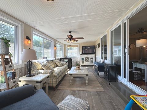 Tiny photo for 1088 W Walnut Street, Kankakee, IL 60901 (MLS # 12474837)