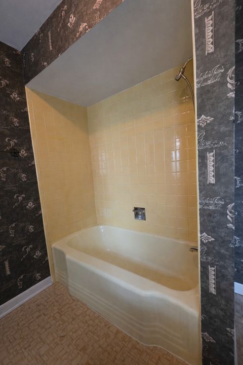 Tiny photo for 8 N Greenwood Avenue, Palatine, IL 60074 (MLS # 12598331)