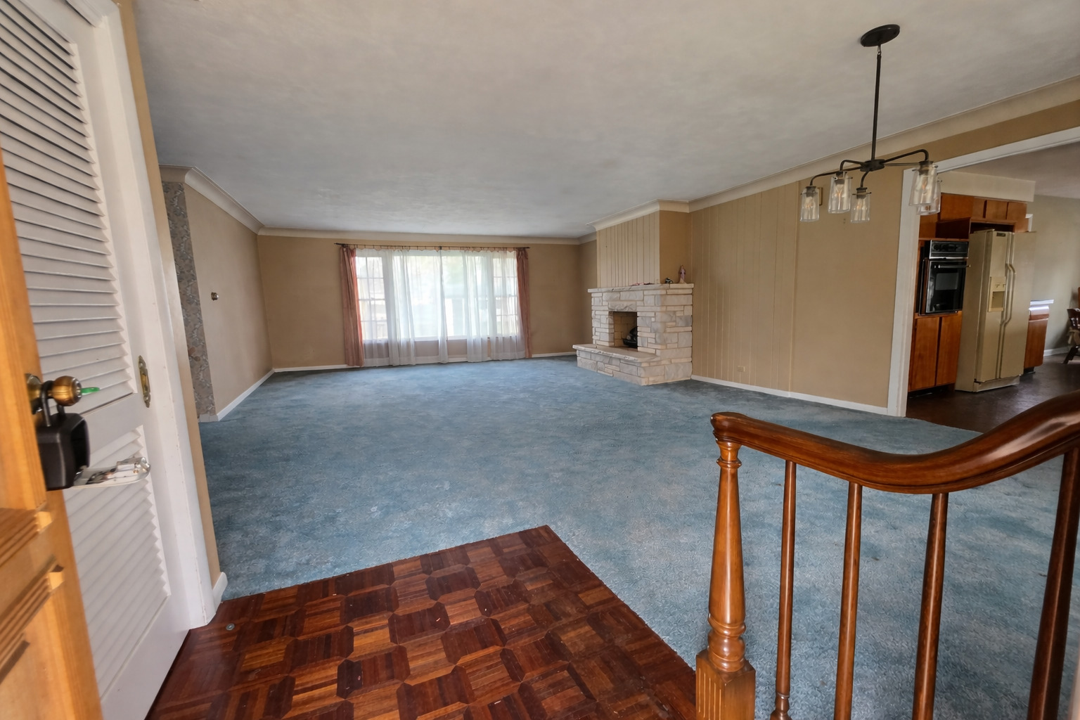 8 N Greenwood Avenue