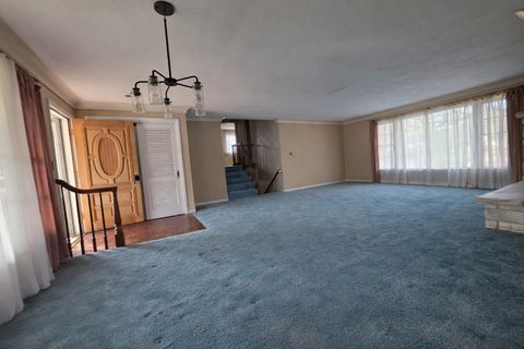 Tiny photo for 8 N Greenwood Avenue, Palatine, IL 60074 (MLS # 12598331)