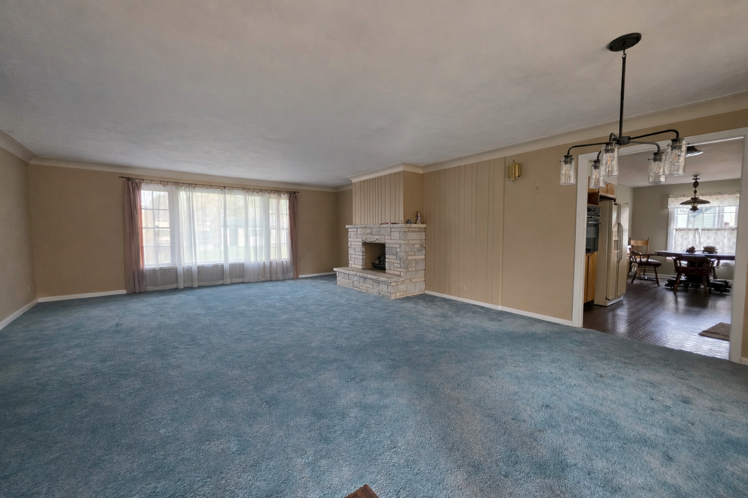 8 N Greenwood Avenue