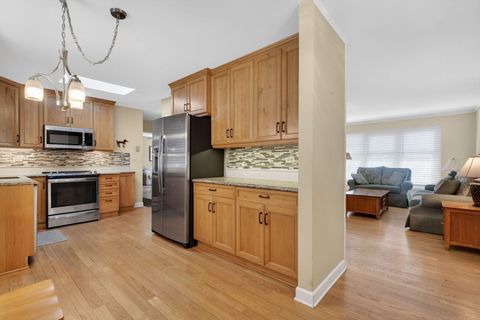 Tiny photo for 6 Charlestown Court, Bolingbrook, IL 60440 (MLS # 12607970)