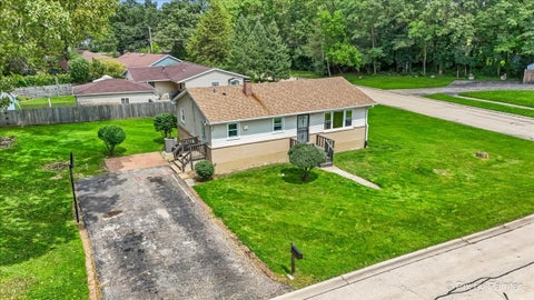 Tiny photo for 239 Vista Road, Lake Zurich, IL 60047 (MLS # 12733969)