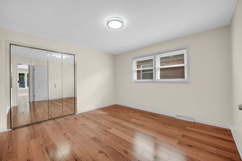 Tiny photo for 7520 W Carmen Avenue, Harwood Heights, IL 60706 (MLS # 12601062)