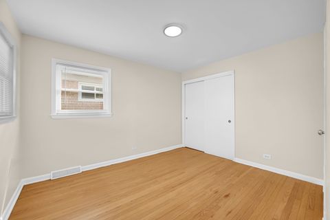 Tiny photo for 7520 W Carmen Avenue, Harwood Heights, IL 60706 (MLS # 12601062)