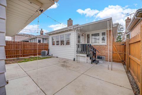 Tiny photo for 7520 W Carmen Avenue, Harwood Heights, IL 60706 (MLS # 12601062)