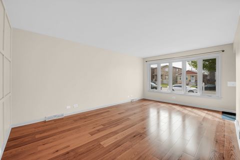 Tiny photo for 7520 W Carmen Avenue, Harwood Heights, IL 60706 (MLS # 12601062)