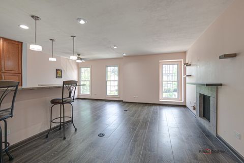 Tiny photo for 851 Garfield Avenue #C, Libertyville, IL 60048 (MLS # 12439440)