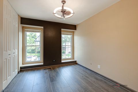 Tiny photo for 851 Garfield Avenue #C, Libertyville, IL 60048 (MLS # 12439440)