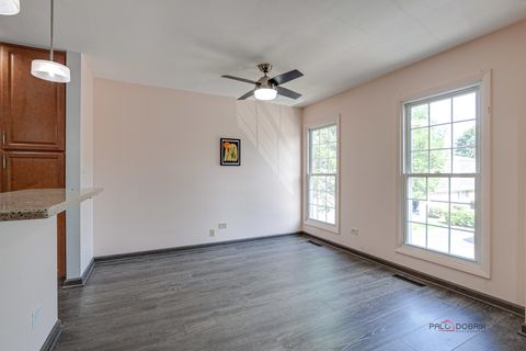 Tiny photo for 851 Garfield Avenue #C, Libertyville, IL 60048 (MLS # 12439440)