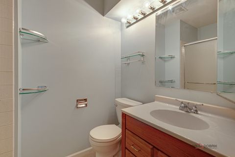 Tiny photo for 851 Garfield Avenue #C, Libertyville, IL 60048 (MLS # 12439440)