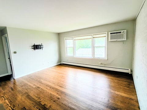 Tiny photo for 5811 Rose Avenue #6, Countryside, IL 60525 (MLS # 12732493)