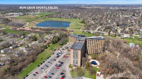 Tiny photo for 1 Renaissance Place #201, Palatine, IL 60067 (MLS # 12599927)