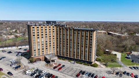 Tiny photo for 1 Renaissance Place #201, Palatine, IL 60067 (MLS # 12599927)