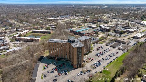 Tiny photo for 1 Renaissance Place #201, Palatine, IL 60067 (MLS # 12599927)