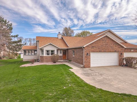 Photo of 8627 Oakmont Road, Bloomington, IL 61705 (MLS # 12610427)