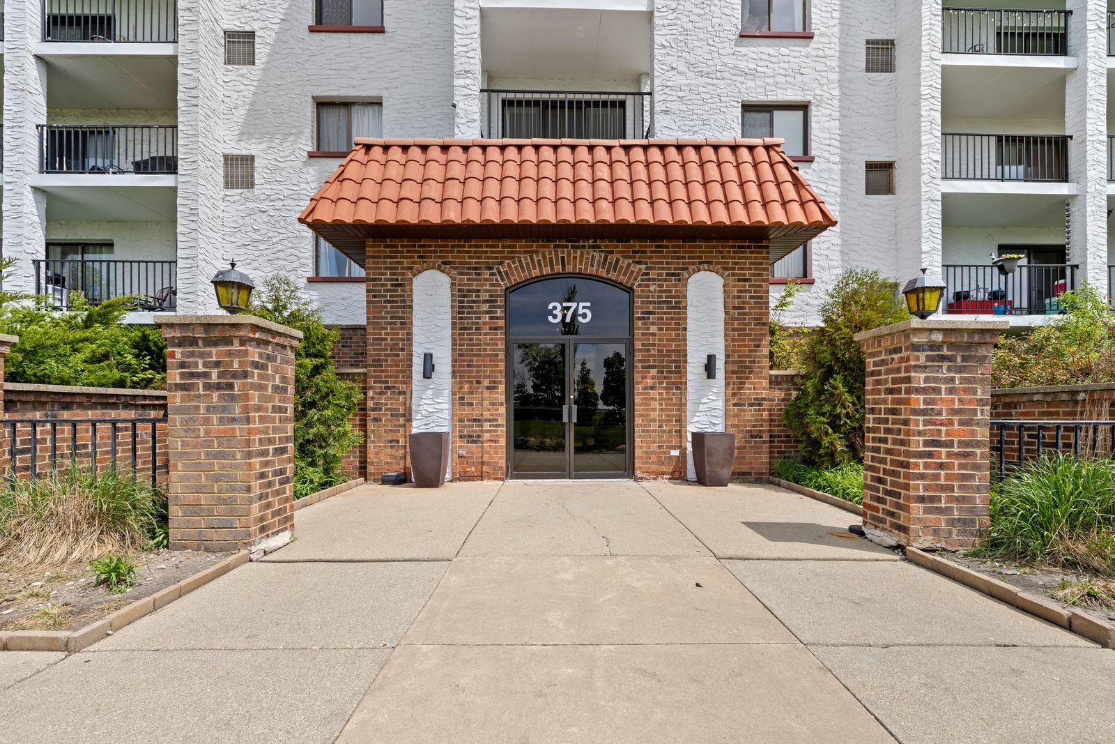 375 PLUM CREEK Drive 412