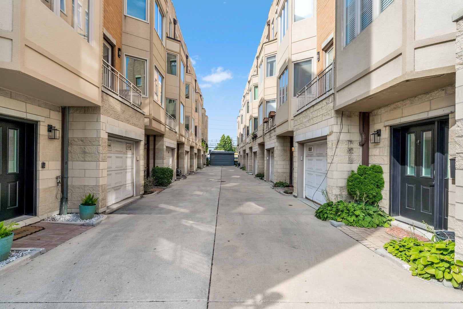 3262 W Armitage Avenue 3