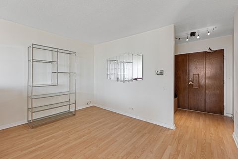 Tiny photo for 4170 N Marine Drive #11G, Chicago, IL 60613 (MLS # 12518177)