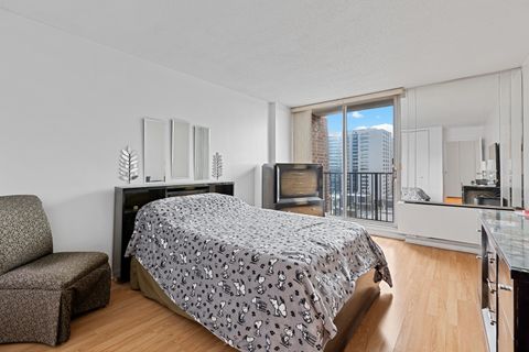 Tiny photo for 4170 N Marine Drive #11G, Chicago, IL 60613 (MLS # 12518177)