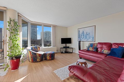 Tiny photo for 4170 N Marine Drive #11G, Chicago, IL 60613 (MLS # 12518177)