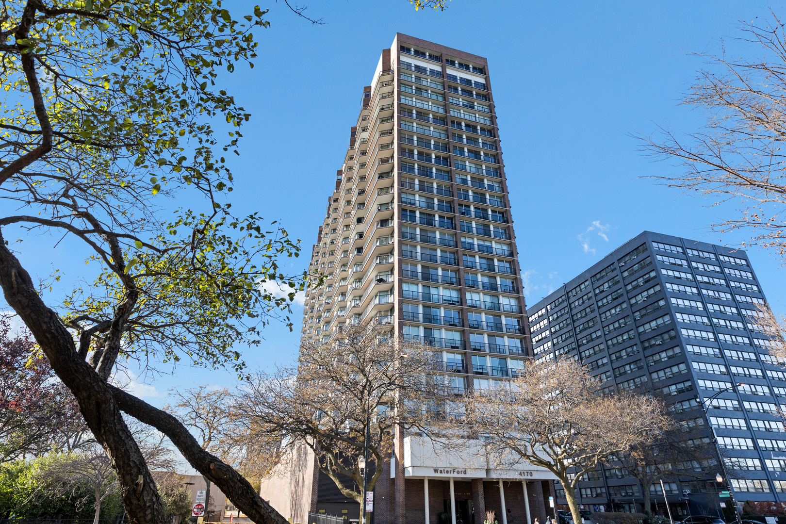 4170 N Marine Drive 11G