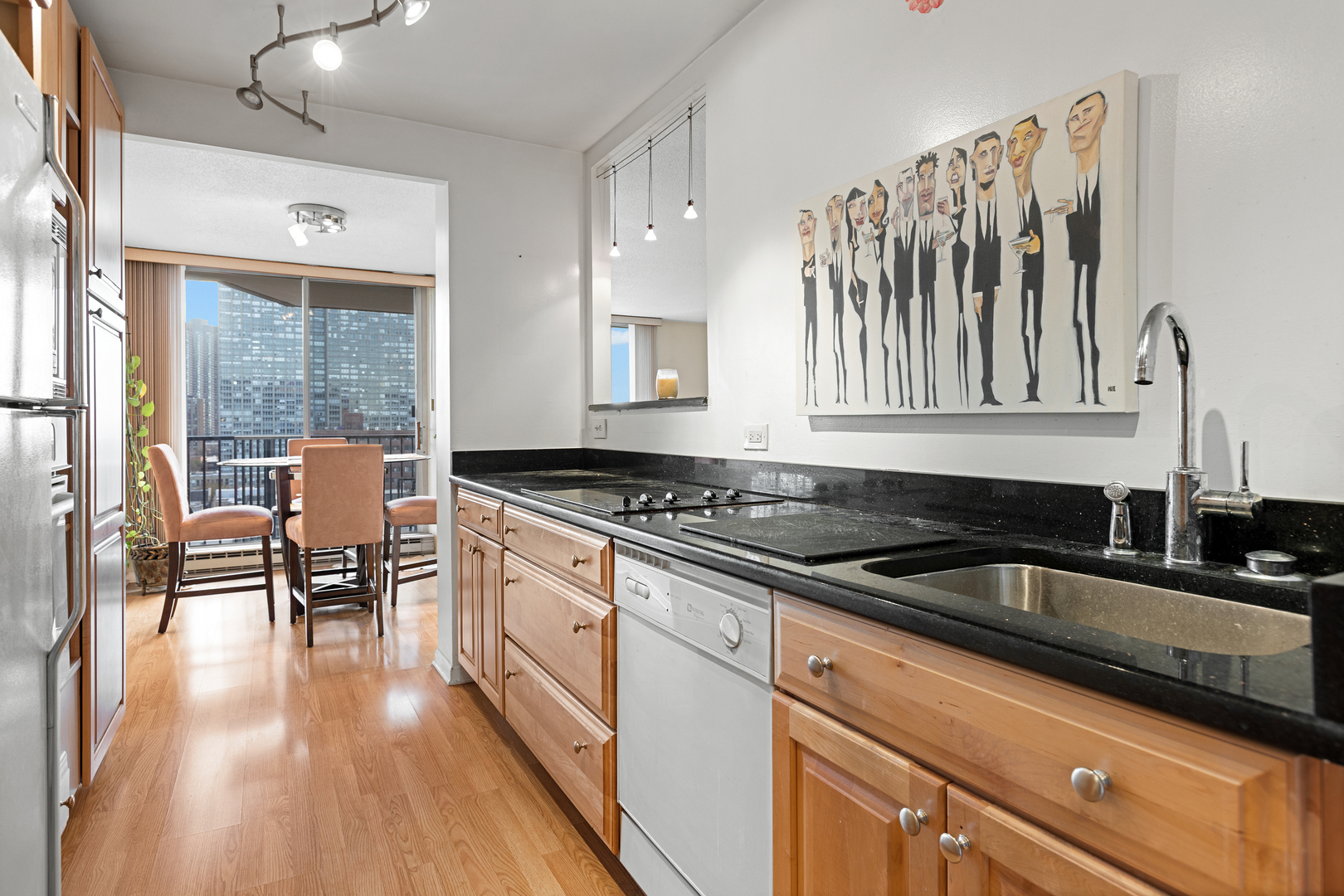 4170 N Marine Drive 11G