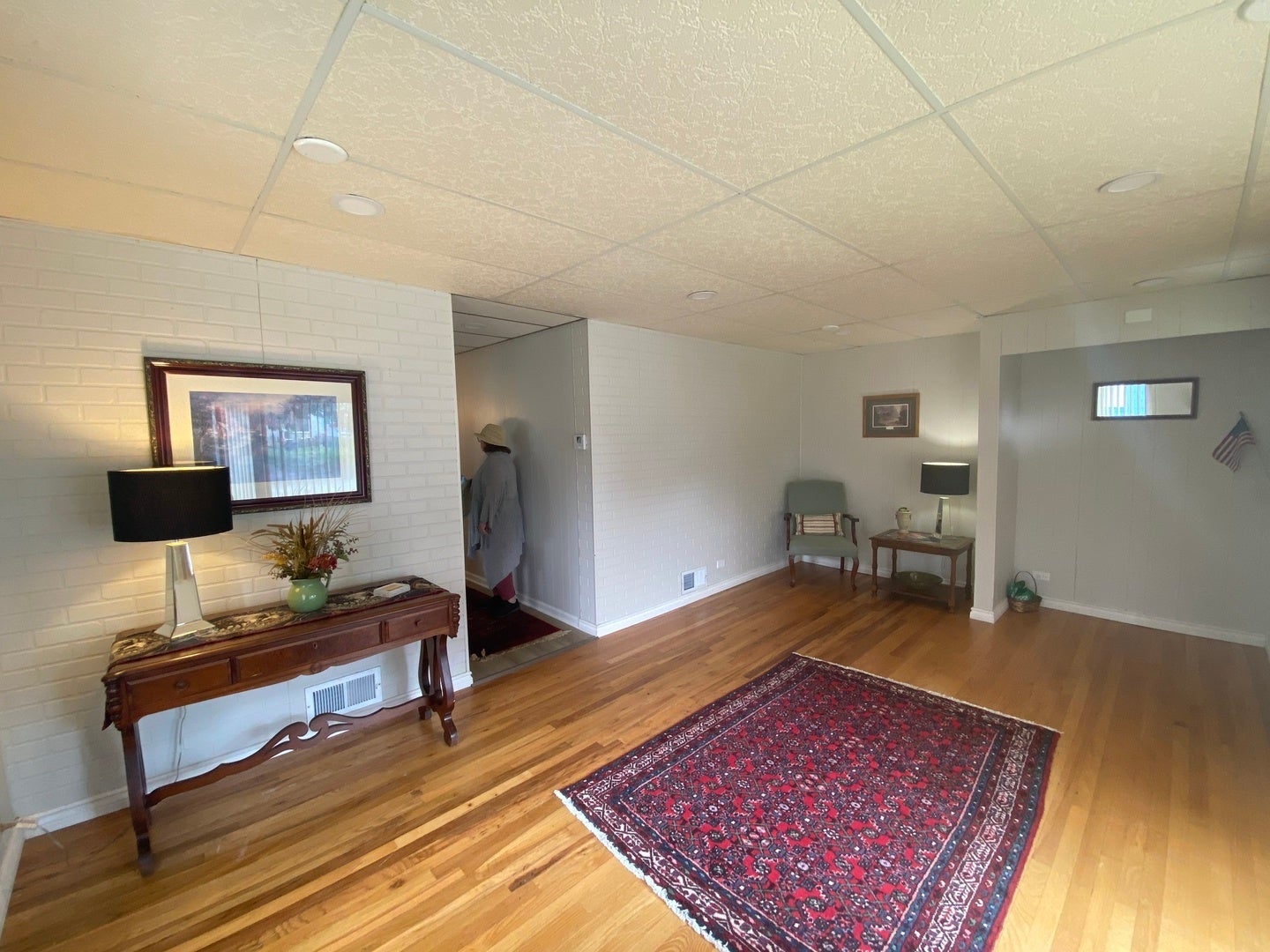 2734 W 98th Place