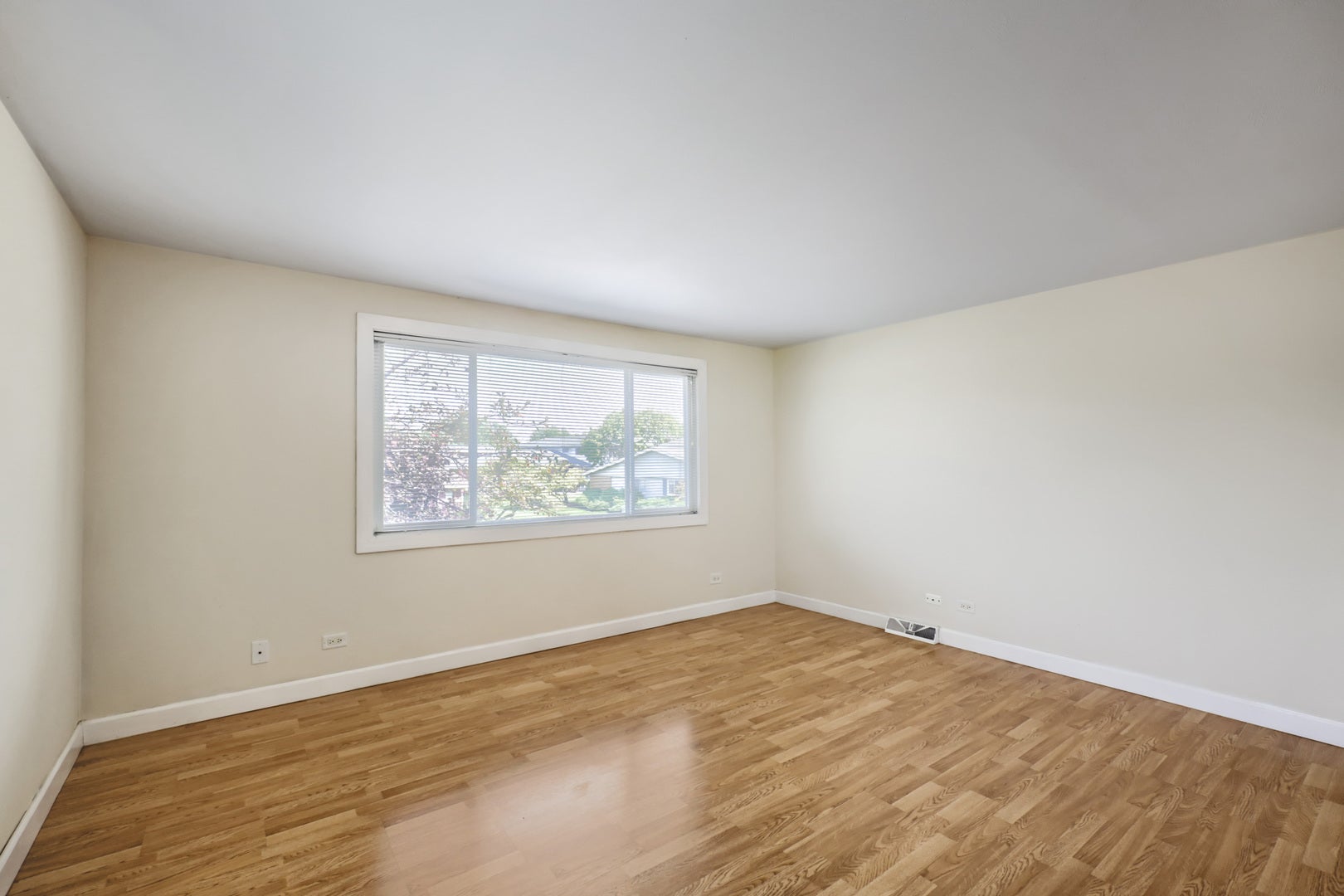 945 Shattuck Lane 0